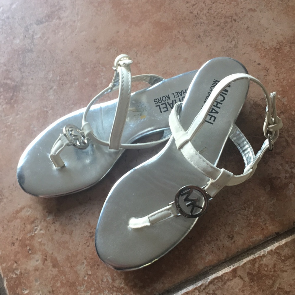 Michael Kors Lil Mandy kid sandals